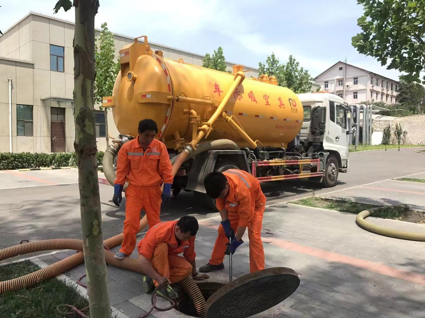 普陀化粪池清理与5-8吨吸粪车施工效率分析